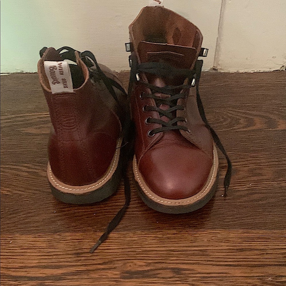 Unisex Brown Leather DR. MARTEN Boots